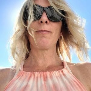 Meet your Posher, Rhonda